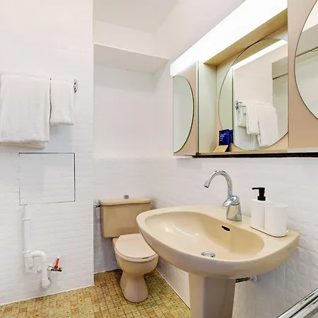 Charming - 2p- Saint Honore *